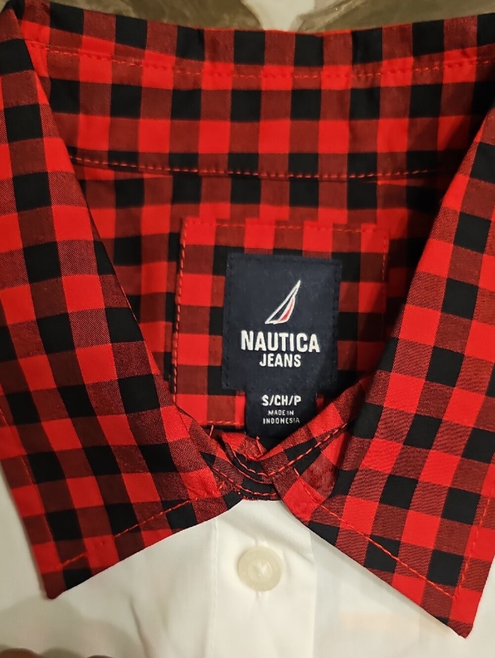 Kid's Contrast Red Plaid Trim White Button-Up Shirt - Picture 3 of 8
